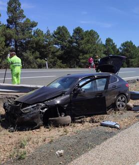 Un Cami N Y Dos Turismos Implicados En Un Aparatoso Accidente En La Ap